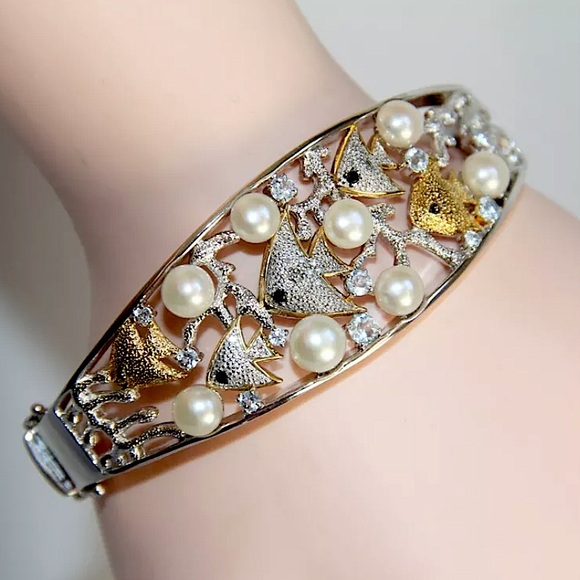 Jewelry - 925 Sterling Silver Sea Life Pearl and aquamarines Hinged Bangle 30.7g